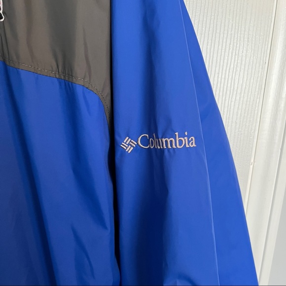 Columbia rain wind jacket. XXL size. Blue and grey, with a Durham Bulls logo - Picture 4 of 8